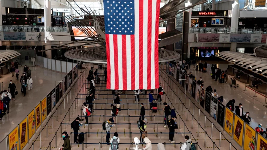 আমেরিকা ভিসায় নতুন কড়াকড়ি: পাঁচ বছরের সোশ্যাল মিডিয়া খতিয়ে দেখবে কর্তৃপক্ষ