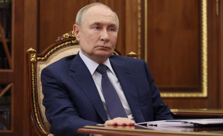 ইউরোপ যুদ্ধ চাইলে রাশিয়া এখনই প্রস্তুত: পুতিন