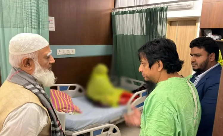 হাদির অসুস্থ মায়ের খোঁজ নিতে হাসপাতালে গেছেন জামায়াত আমির