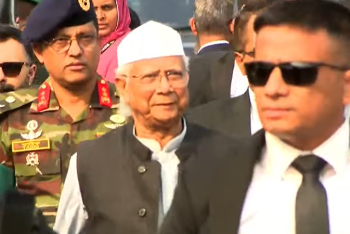 ওসমান হাদির জানাজা: উপস্থিত প্রধান উপদেষ্টা ও রাজনৈতিক নেতারা