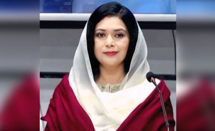 খালেদা জিয়াকে দেখতে এভারকেয়ার হাসপাতালে পৌঁছেছেন জুবাইদা রহমান