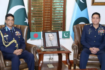 পাকিস্তানের জেএফ–১৭ যুদ্ধবিমান ক্রয় করবে বাংলাদেশ!