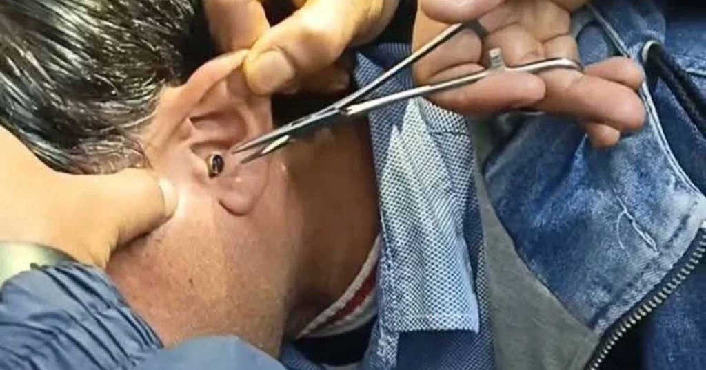 শিক্ষক নিয়োগ পরীক্ষায় ডিভাইসসহ ধরা পড়ল অর্ধশতাধিক পরীক্ষার্থী