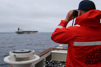 রাশিয়া ও ভেনেজুয়েলার ২ তেলবাহী জাহাজ আটক যুক্তরাষ্ট্রের