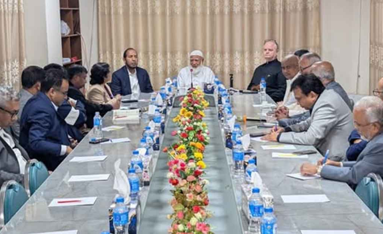 জামায়াত আমিরের সঙ্গে উচ্চপর্যায়ের খ্রিষ্টান প্রতিনিধিদের সাক্ষাৎ