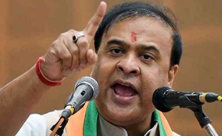 মুসলমানদের চাপে না রাখলে সব দখল করে নেবে: আসামের মুখ্যমন্ত্রী