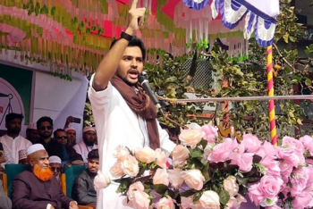 আওয়ামী লীগকে পুনর্বাসন করলে বিএনপি আবারও বিপদে পড়বে: আসিফ মাহমুদ