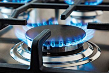 এলপিজি বিক্রি বন্ধের ঘোষণা গ্যাস ব্যবসায়ী সমিতির; তীব্র শঙ্কটের আশঙ্কা