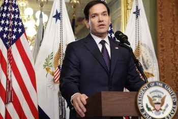 ‘অনির্দিষ্টকালের জন্য’ ভেনেজুয়েলার তেল নিয়ন্ত্রণ করবে আমেরিকা