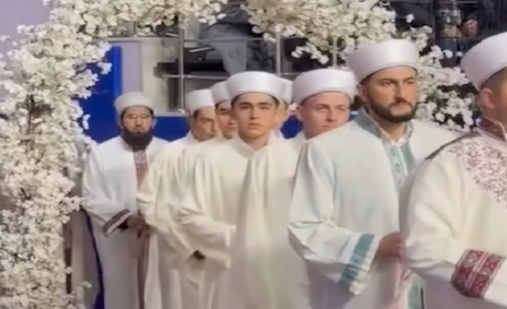 তুরস্কে ১২২ কুরআনের হাফেজকে সংবর্ধনা