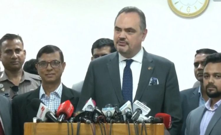 বাংলাদেশের নির্বাচনে আমেরিকা কোনও পক্ষ নেবে না : মার্কিন রাষ্ট্রদূত