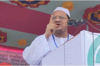 বেপর্দা নারীদের পাশে বসিয়ে সেলফি তোলেন জামায়াত আমির: মুফতী রেজাউল করিম