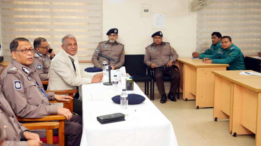 নির্বাচনে পুলিশের নিরপেক্ষতার বিষয়ে আশ্বাস দিলেন স্বরাষ্ট্র উপদেষ্টা