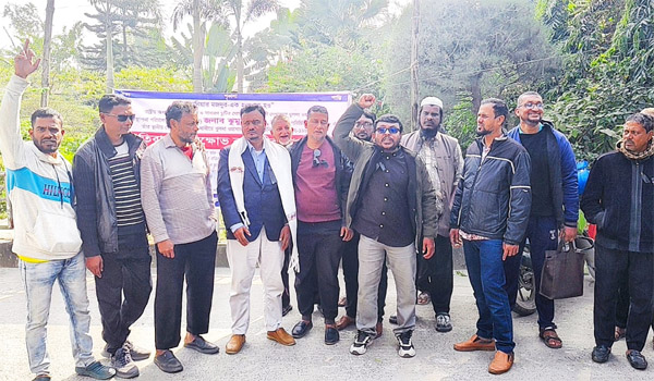 খুলনা ওয়াসার উপ-মহাব্যবস্থাপকের অপসারণের দাবিতে কর্মচারীদের কর্মবিরতি