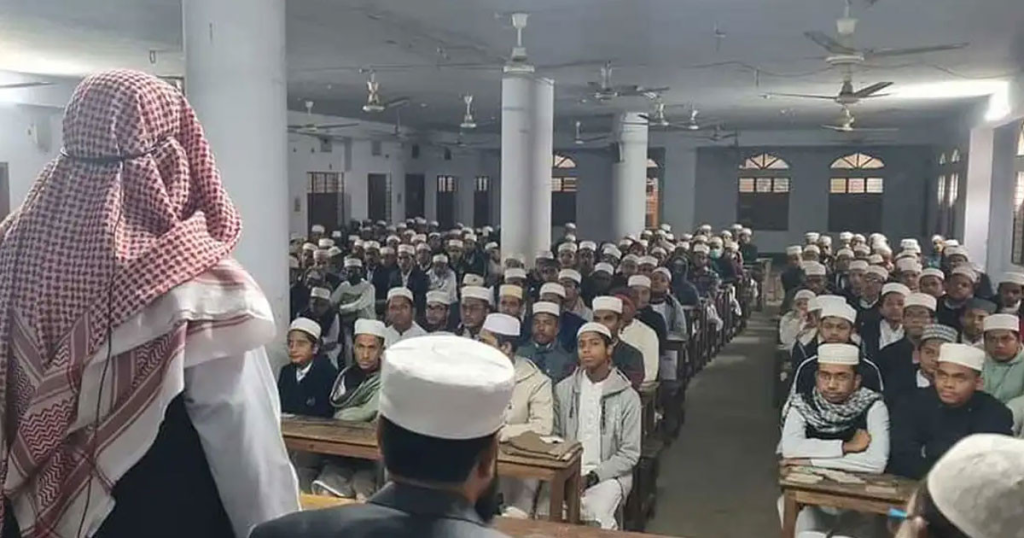 আজ থেকে টানা ৩৯ দিনের ছুটিতে যাচ্ছে কলেজ-মাদ্রাসা