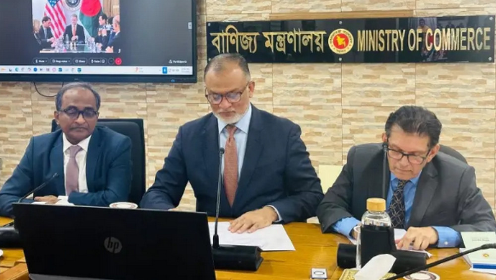 আমেরিকার সাথে বাংলাদেশের বাণিজ্য চুক্তি স্বাক্ষর; শুল্ক কমলো ১ শতাংশ