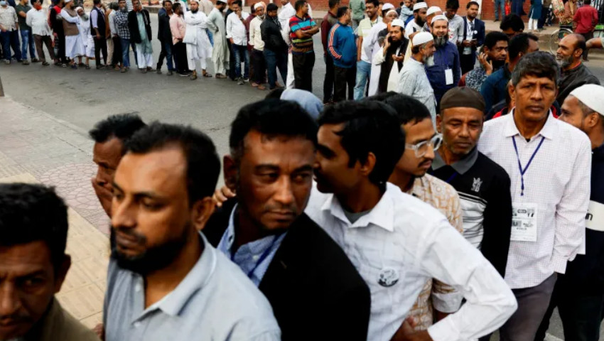 সমগ্র দেশে চলছে শান্তিপূর্ণ ভোট গ্রহণ