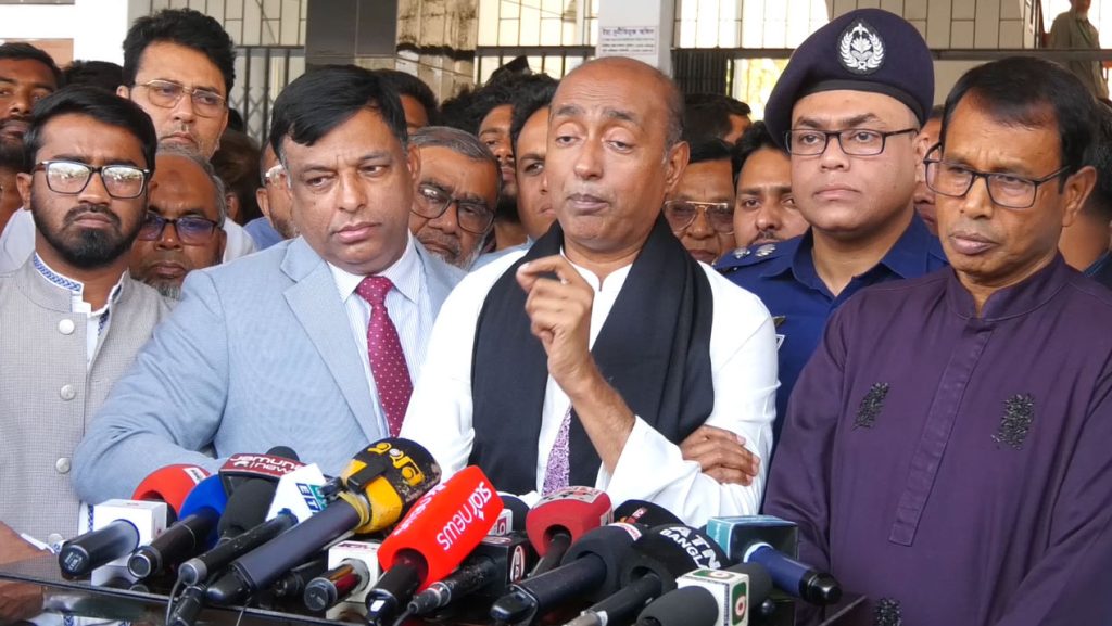 সরকারি কর্মকর্তা দুর্নীতি করলে চাকরি তো যাবেই, মামলাও হবে: আইনমন্ত্রী