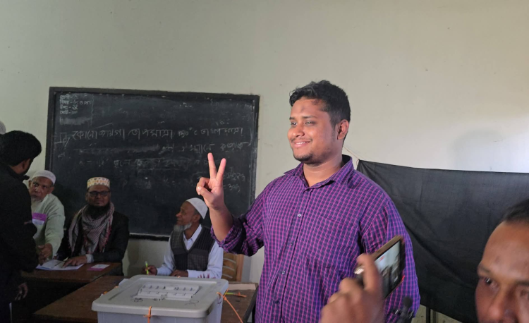 বেসরকারিভাবে নির্বাচিত হাসনাত আবদুল্লাহ