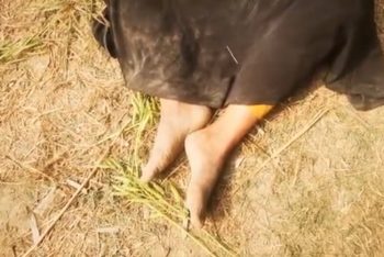 সংঘবদ্ধ ধর্ষণের শিকার তরুণীকে বাবার সামনে থেকে তুলে নিয়ে হত্যা!