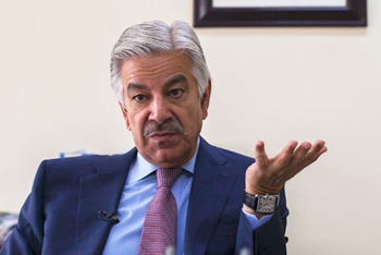 পাকিস্তানকে ‘‘টয়লেট পেপারের মতো’’ ব্যবহার করে ফেলে দিয়েছে যুক্তরাষ্ট্র: খাজা আসিফ