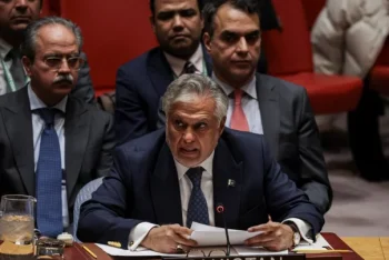 এবার ইরানকে উড়িয়ে দেওয়ার হুমকি পাকিস্তানের