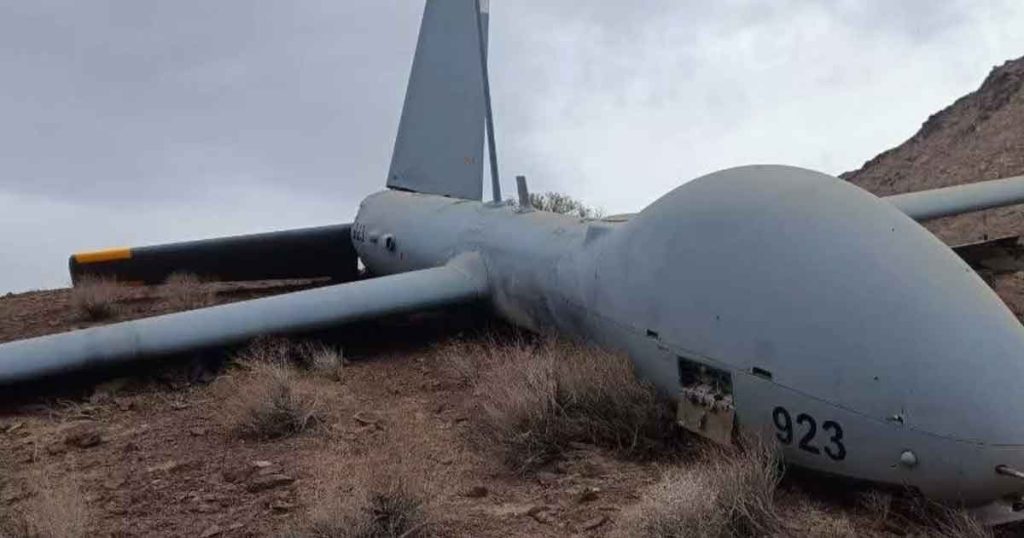 আকাশ থেকে ইসরায়েলের অত্যাধুনিক ড্রোন টেনে নামালো আইআরজিসি