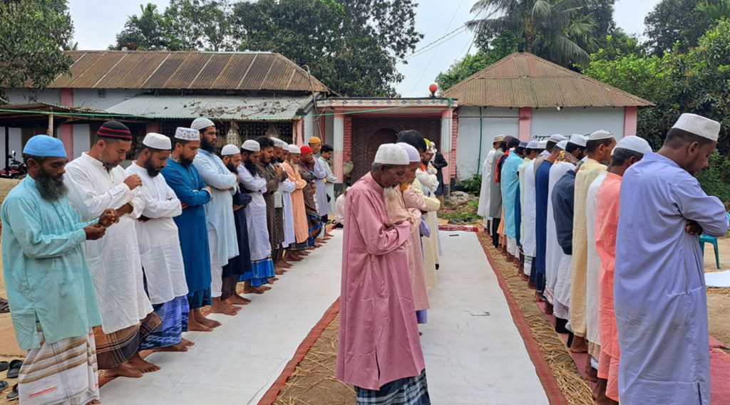 দিনাজপুরের ২০ গ্রামে ঈদ আজ