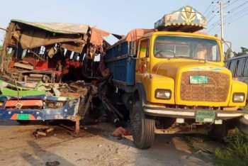 ঈদযাত্রার ১৫ দিনে সমগ্র দেশে ৩৪৬টি সড়ক দুর্ঘটনা; নিহত ৩৫১