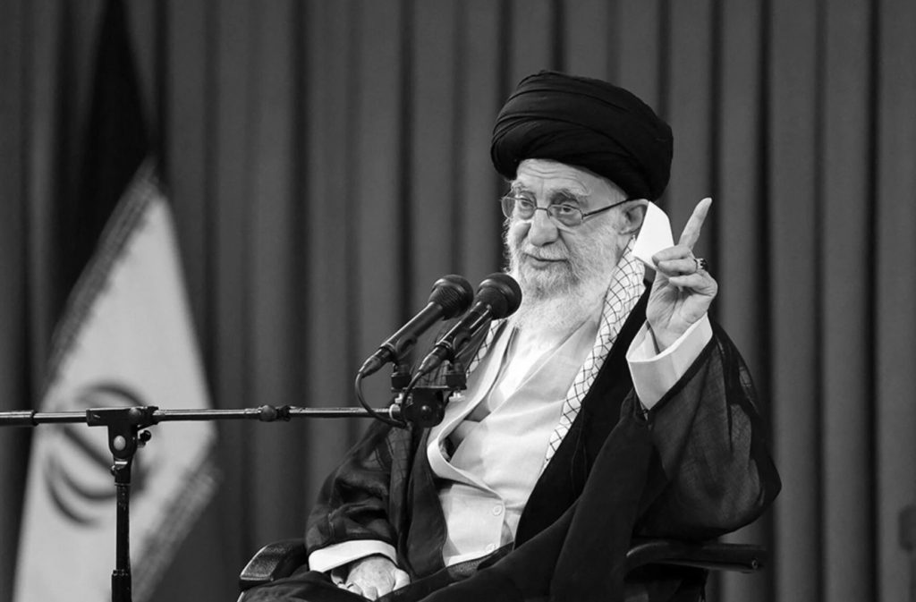 ইরানের সর্বোচ্চ ধর্মীয় নেতা খামেনি নিহত; ৪০ দিনের রাষ্ট্রীয় শোক ঘোষণা