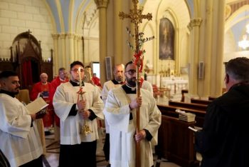এবার খ্রিস্টানদের ধর্ম পালনে বাধা; ইসরাইলের বিরুদ্ধে কঠোর প্রতিক্রিয়া ইউরোপের