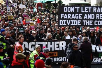 লন্ডনে মুসলিমবিদ্বেষের বিরুদ্ধে বিশাল বিক্ষোভ মিছিল