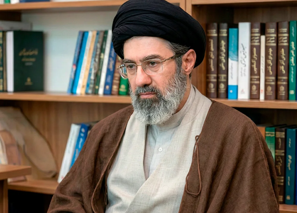 ট্রাম্পের ১৫ দফা প্রস্তাব প্রত্যাখ্যান : সার্বভৌম শর্তে অটল ইরান