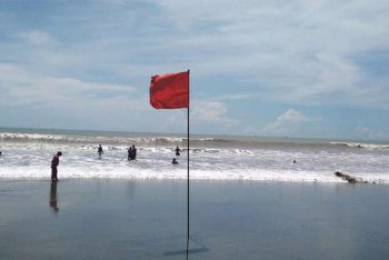 ঢাকাসহ দেশের ২০ অঞ্চলে ঝড়ের আভাস, নদীবন্দরে সতর্ক সংকেত