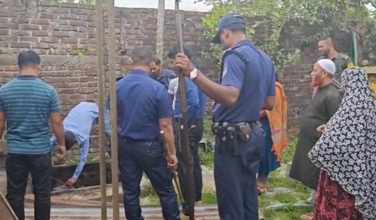 মাটির নিচ থেকে পাওয়া গেল ২৪ হাজার লিটার তেল