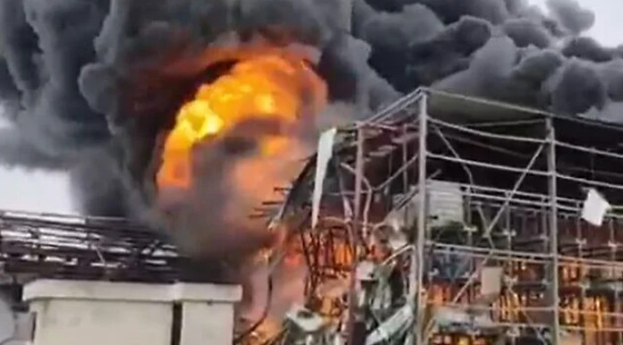 ইরানের হামলায় দাউ দাউ করে জ্বলছে ইসরাইলি শিল্পাঞ্চল