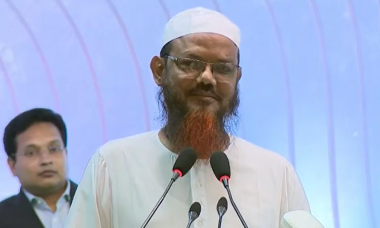 স্বাধীনভাবে কথা বলতে দিলেই ওলামায়ে কেরামদের সম্মান বেশি হবে: ফয়জুল করীম