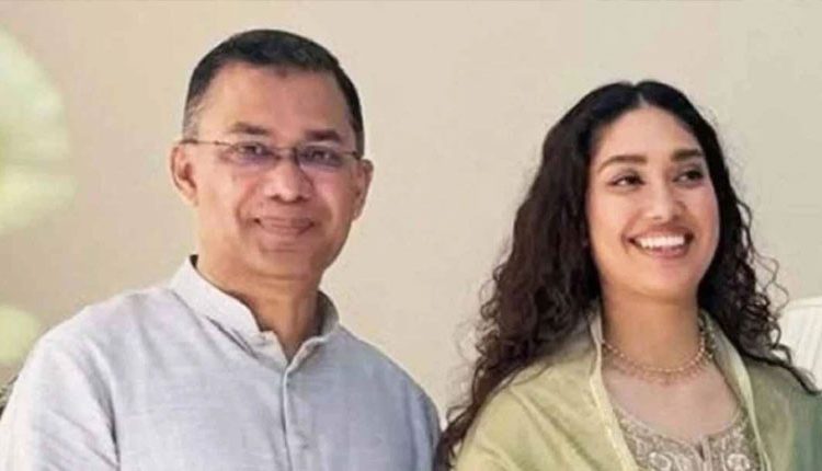 মেয়ে জাইমা রহমানকে নিয়ে সিনেমা দেখতে গেলেন প্রধানমন্ত্রী