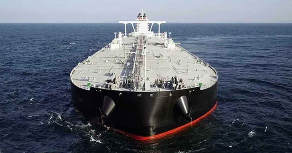 জ্বালানি নিয়ে চট্টগ্রাম বন্দরে ৫ জাহাজ, খালাস শুরু