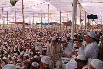 আখেরি মুনাজাতের মাধ্যমে শেষ হলো ঐতিহাসিক চরমোনাই মাহফিল