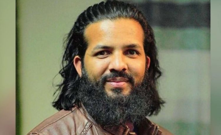 শাহবাগে ট্রান্সজেন্ডারদের হামলায় সাংবাদিক আহত