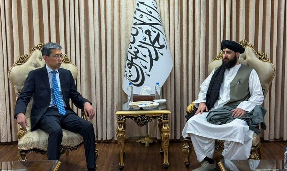 কাবুলে আফগান প্রতিরক্ষমন্ত্রী ও চীনা রাষ্ট্রদূতের বৈঠক;  নিরাপত্তা সহযোগিতা নিয়ে আলোচনা