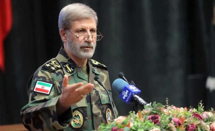 ‘শত্রুর মোকাবিলায় ইরানের সামরিক বাহিনীর সদস্যরা শেষ নিঃশ্বাস পর্যন্ত লড়াই করবে’