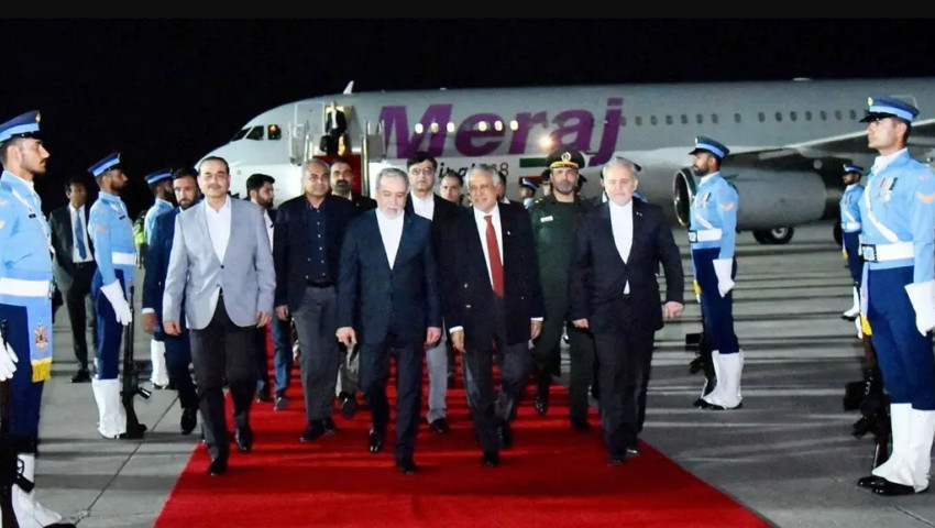 পাক পররাষ্ট্রমন্ত্রীর সঙ্গে বৈঠক করতে ইসলামাবাদে আরাগচি