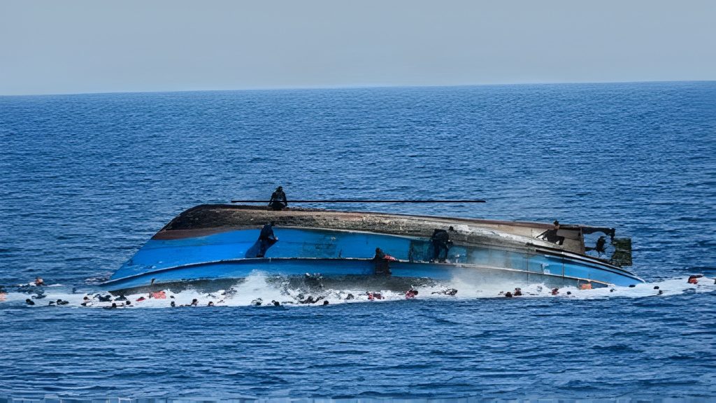 বাংলাদেশ থেকে মালয়েশিয়া যাওয়ার পথে ট্রলারডুবে নিখোঁজ ২৫০