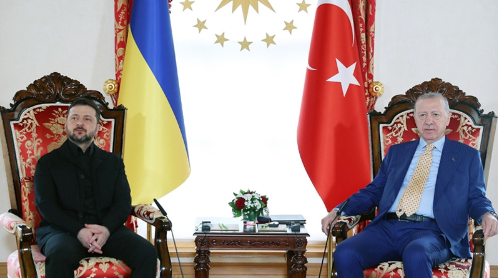 এরদোগান-জেলেনস্কি বৈঠক: যুদ্ধবিরতিতে কূটনৈতিক পদক্ষেপ ত্বরান্বিত