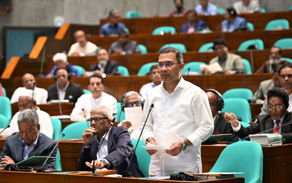 প্রাথমিক শিক্ষার্থীদের বিনামূল্যে স্কুল ড্রেস বিতরণের ঘোষণা প্রধানমন্ত্রীর