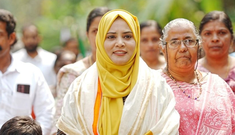 কেরালার বাম দুর্গে ঐতিহাসিক জয় পেল হিজাবী মুসলিম তরুণী