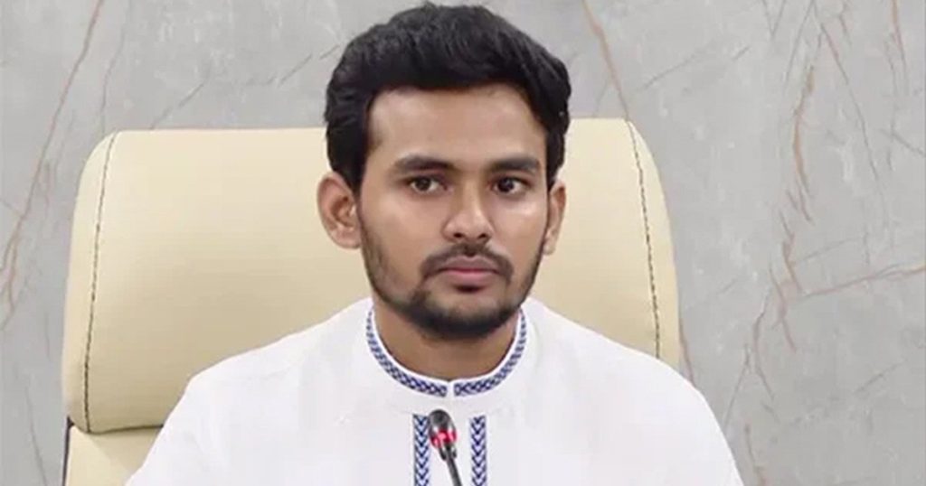 সরকারি টাকায় ভোটের প্রচারণা চালাচ্ছেন ঢাকার দুই সিটি প্রশাসক: আসিফ মাহমুদ