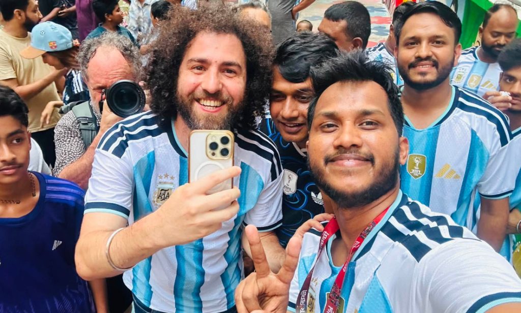 বাংলাদেশের ফিফা গলিতে আর্জেন্টিনার প্রতিনিধি দল